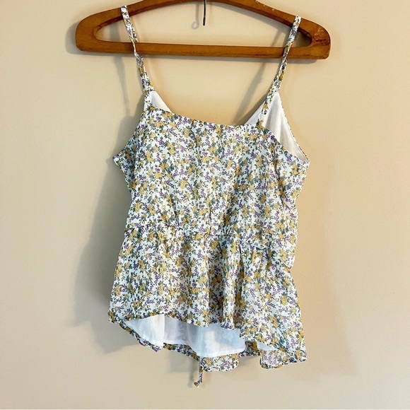 Gilli Floral Ruffle Blouse - Picture 5 of 5